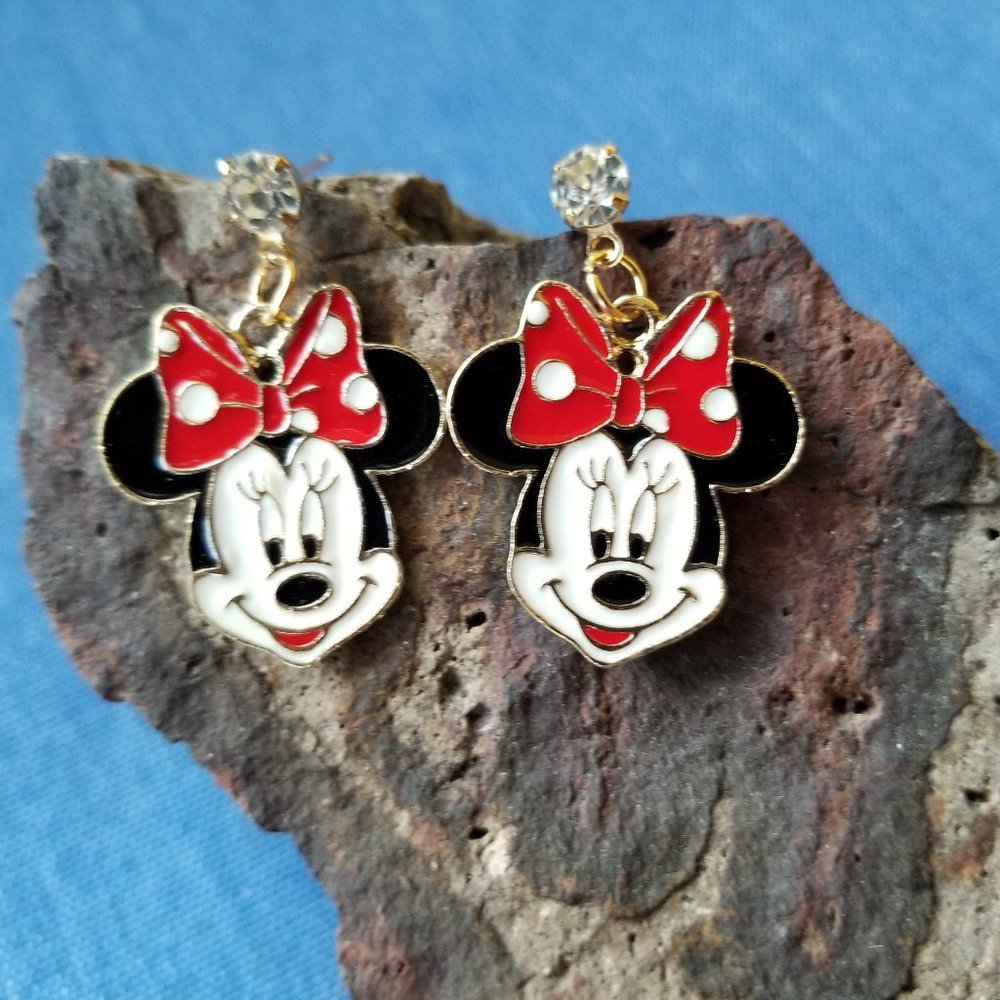 Minnie Mouse Face with Big Red Bow - NWOT